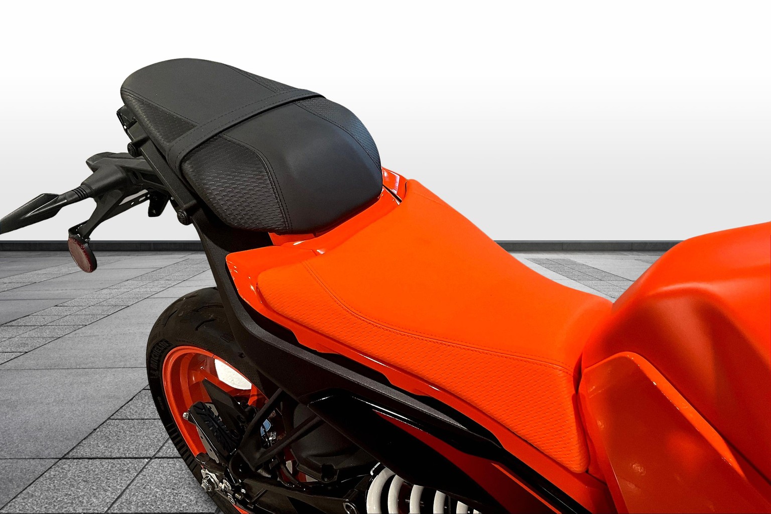 Duke bs6 on road price sales